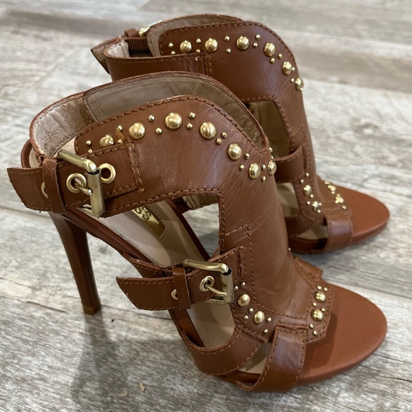Brown with gold trim Guess high heels - Picture 2 of 4